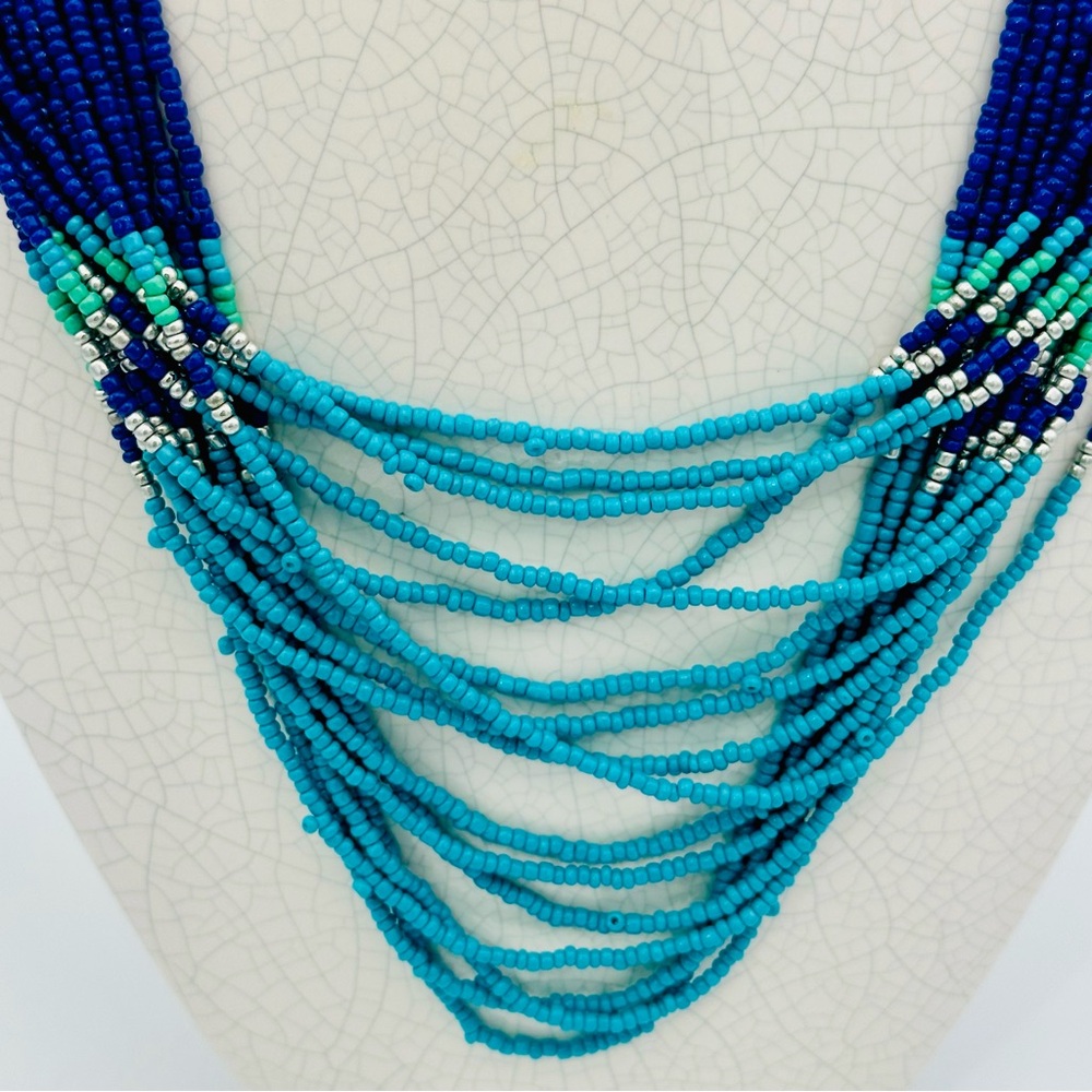 Seed bead necklace - Picture 6 of 9